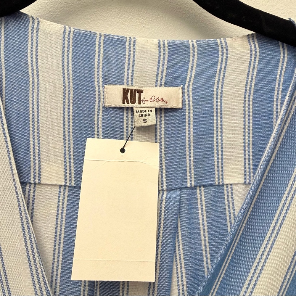 NWT Kut from the Kloth Jenalee Stripe Surplice blouse, blue & white | Size Small - Picture 5 of 7